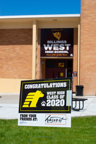 20-05-19-High-School-Yard-Signs-04