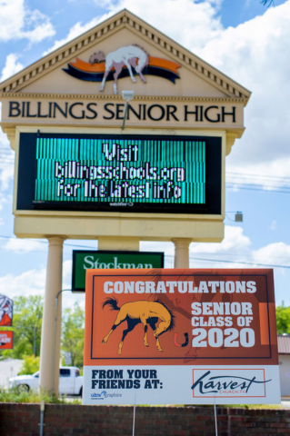 20-05-19-High-School-Yard-Signs-08